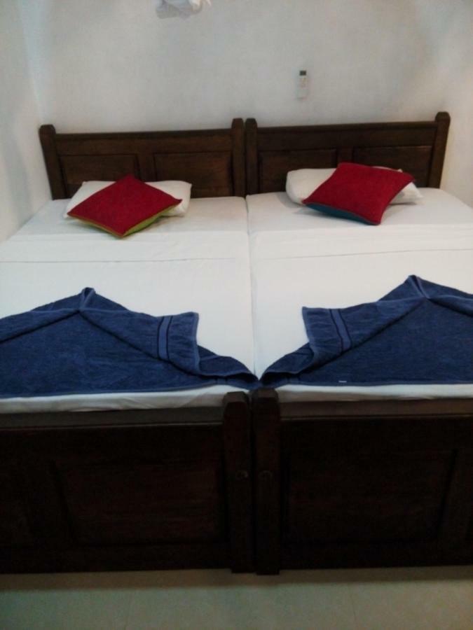 Waterway Garden Villa โปลอนนารูวา ภายนอก รูปภาพ